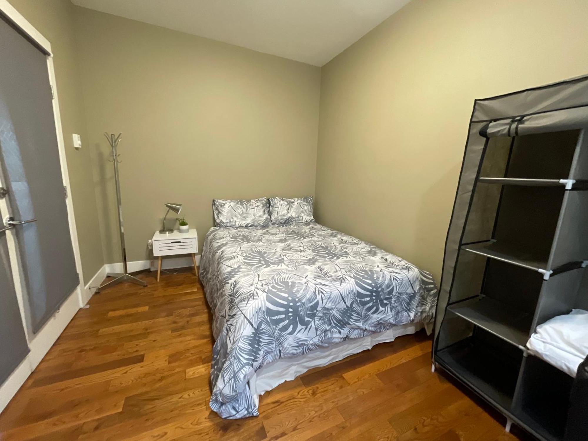 Guest Room With Private Bath In Langford Βικτώρια Εξωτερικό φωτογραφία